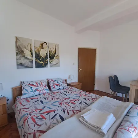 Apartment Ukropina 2